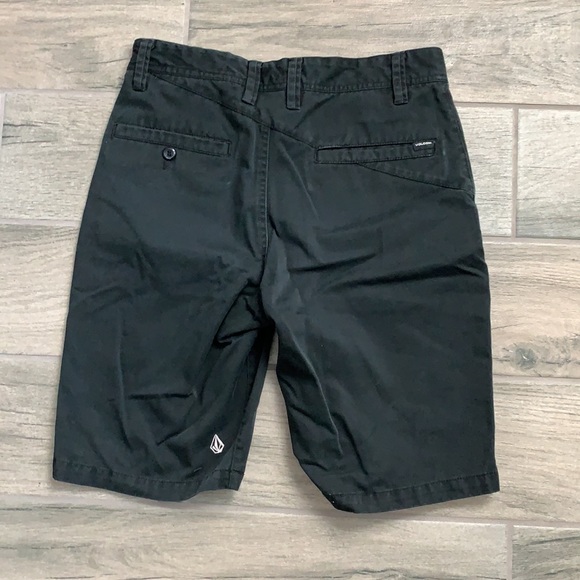 Volcom black shorts - Picture 4 of 7